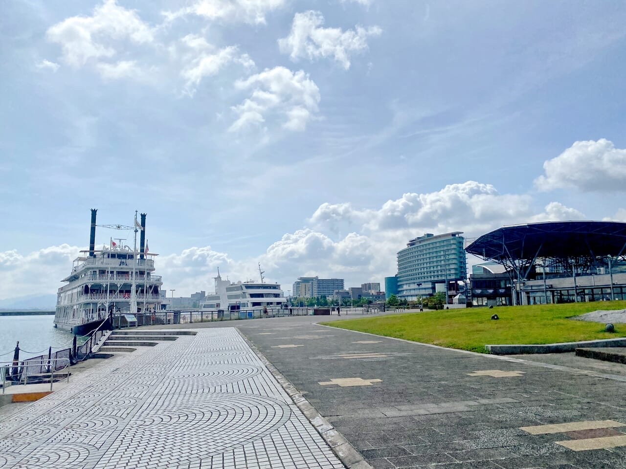 大津港湖岸