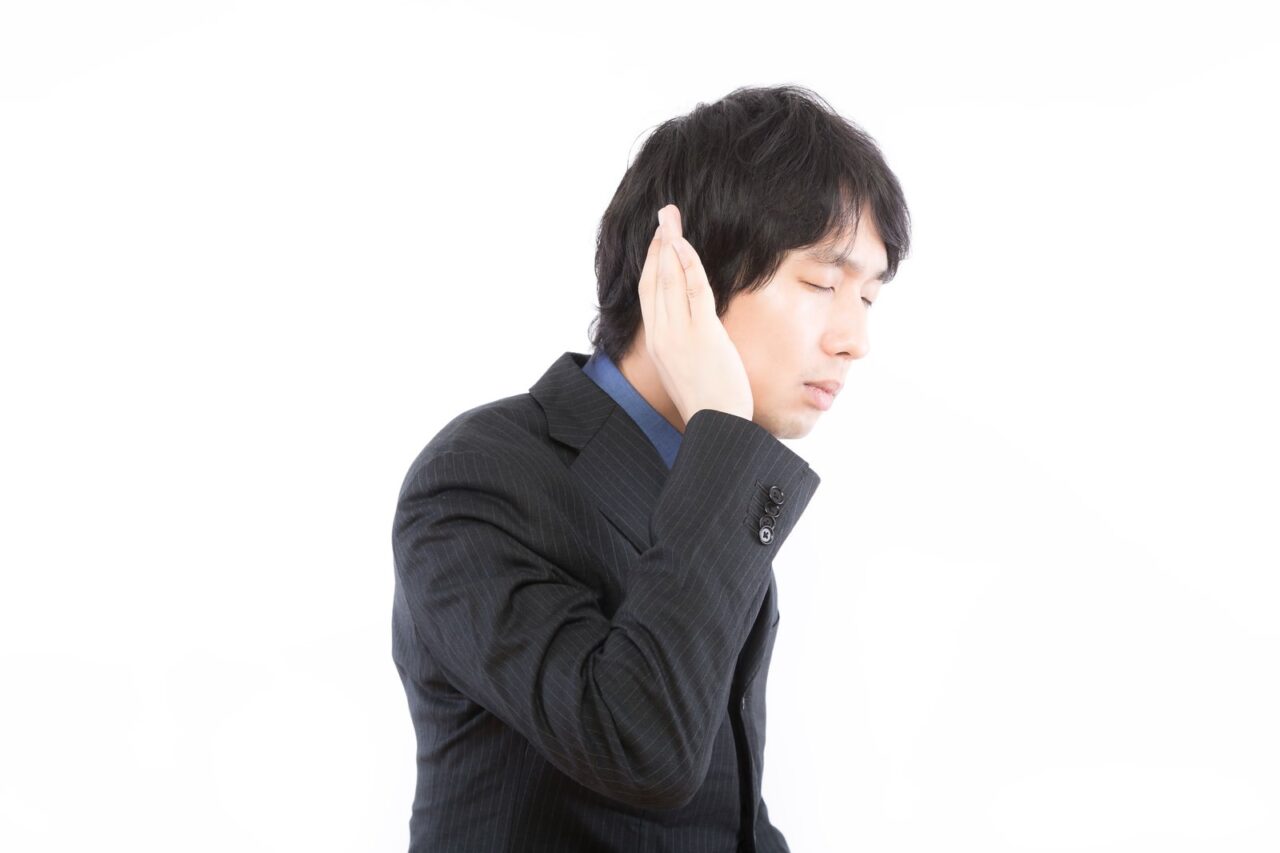 聞く
